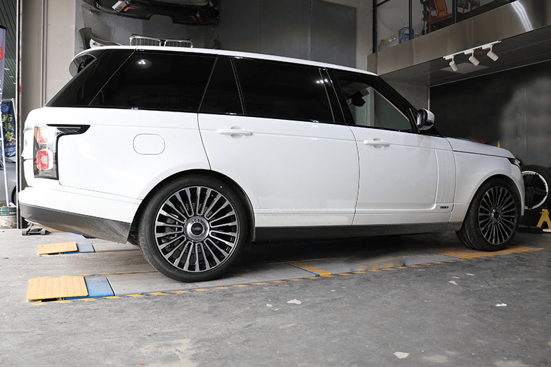 Land Rover Range Rover Aftermarket Wheels